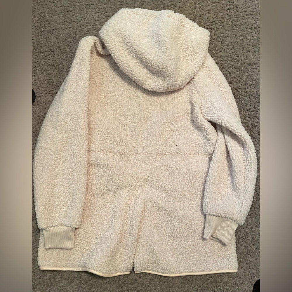 Coat - Picture 4 of 5